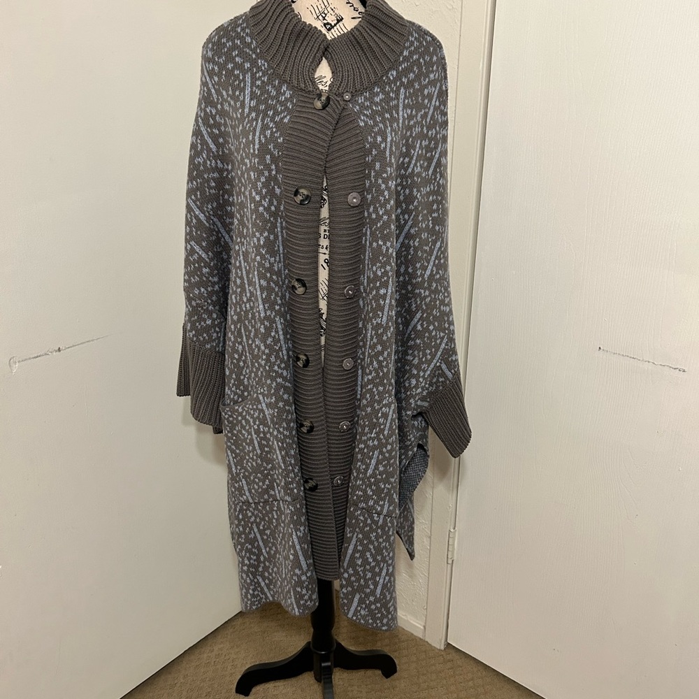 Marla Wynne Jacquard Drama Topper 2XL NWOT - Charcoal/Light Blue